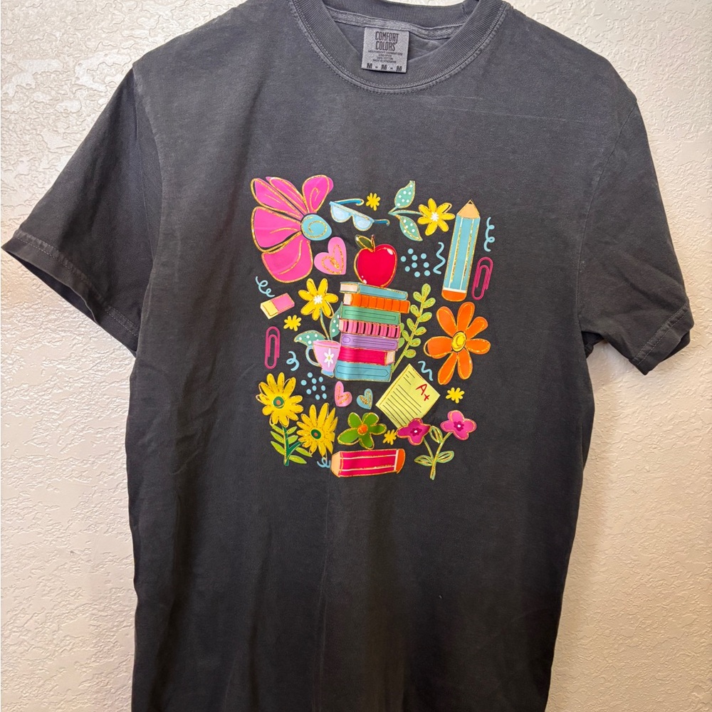 Dark grey Teacher graphic tee